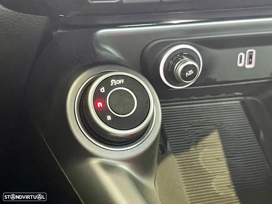 Alfa Romeo Tonale 1.5 Hybrid Tributo — fotografia 16