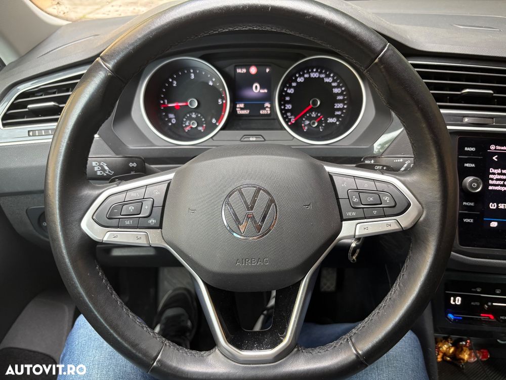 Volkswagen Tiguan - 10