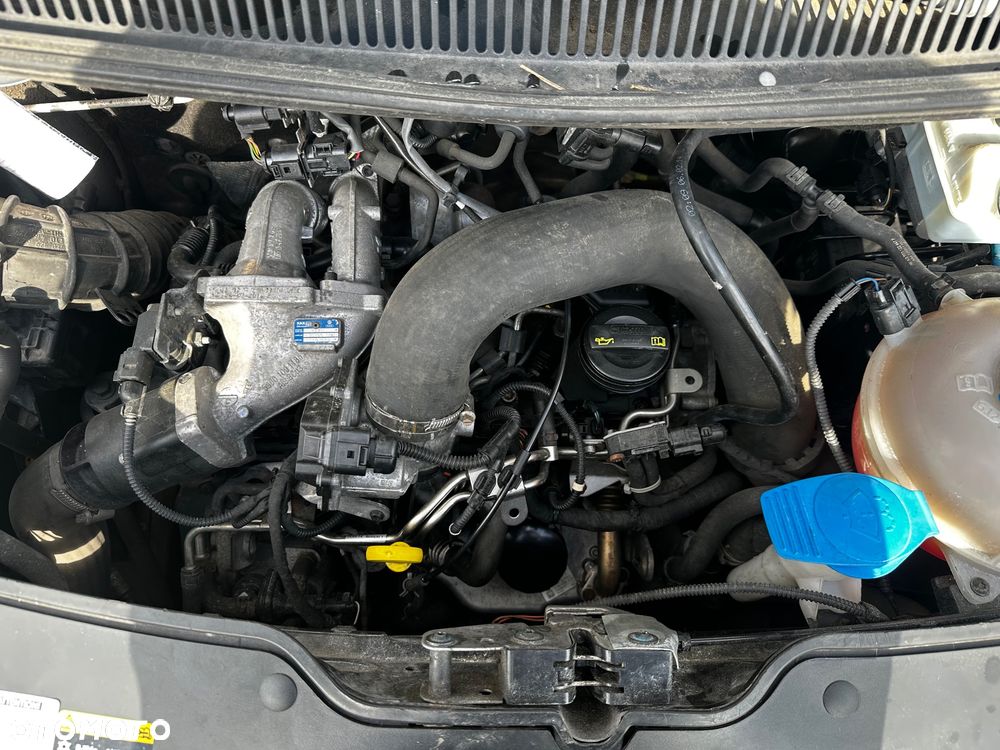 Volkswagen T5 - 18