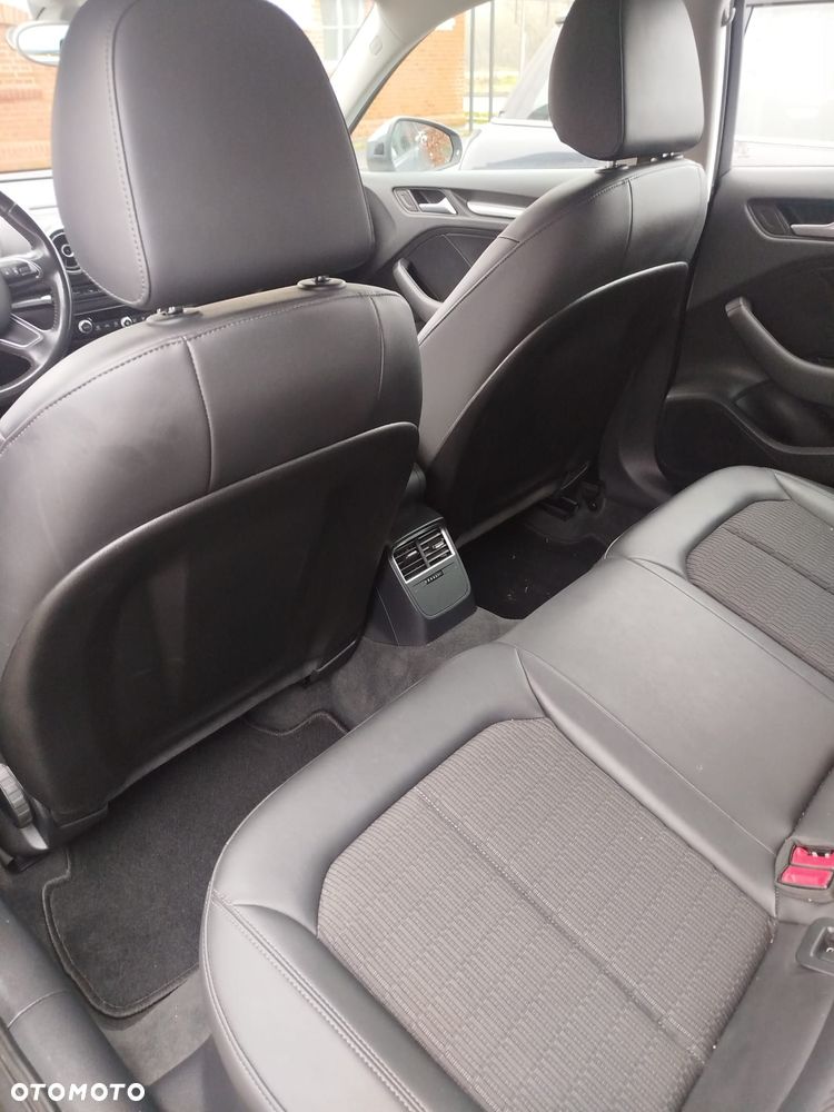Audi A3 Sportback 1.8 TFSI Ambiente S tronic - 10