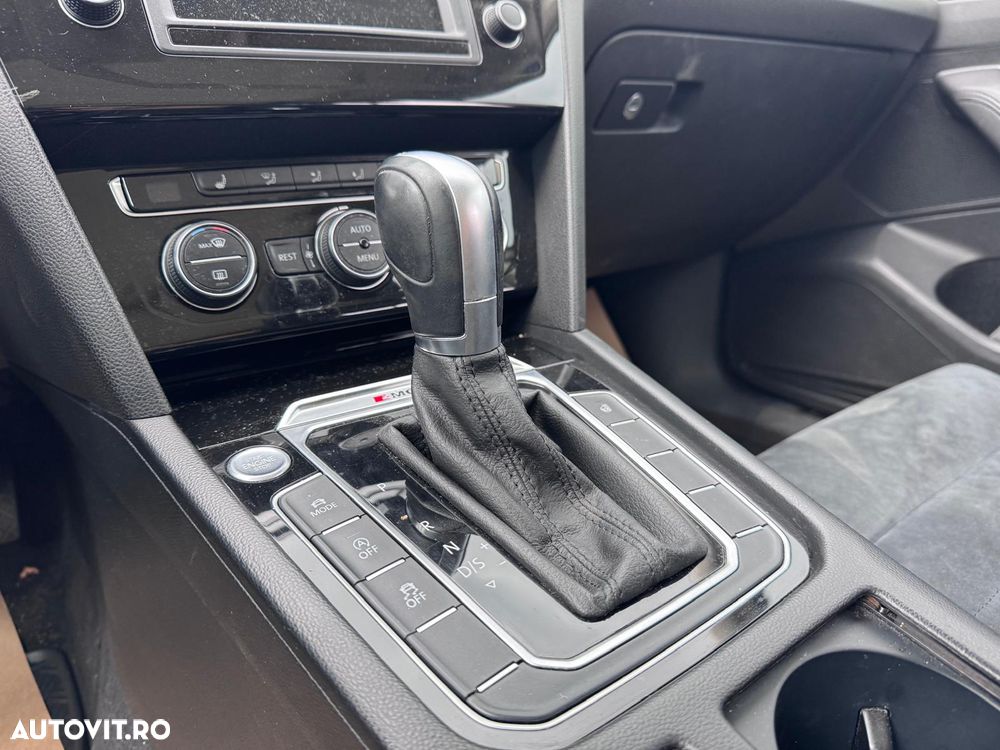 Volkswagen Passat 2.0 TDI DSG 4Motion Highline - 22