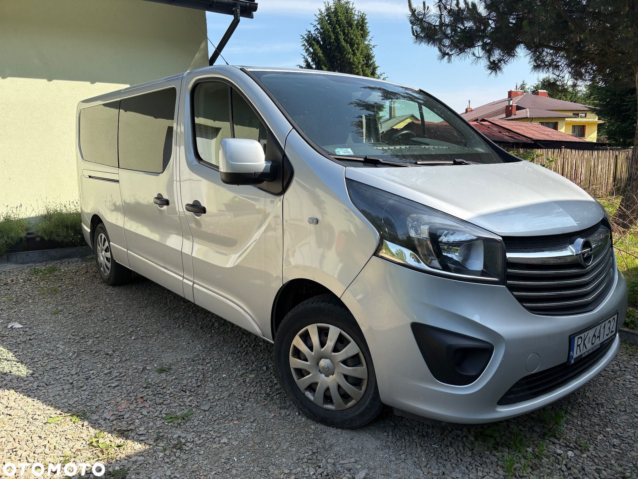 Opel Vivaro L2H1 2,9t Edition - 1