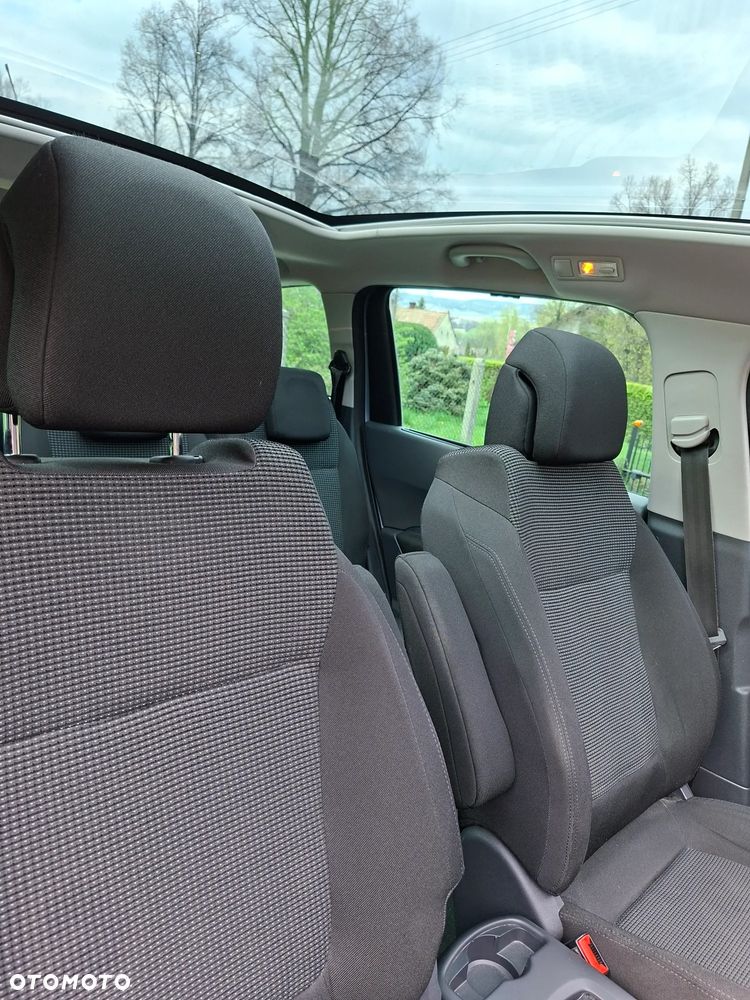 Peugeot 5008 - 12