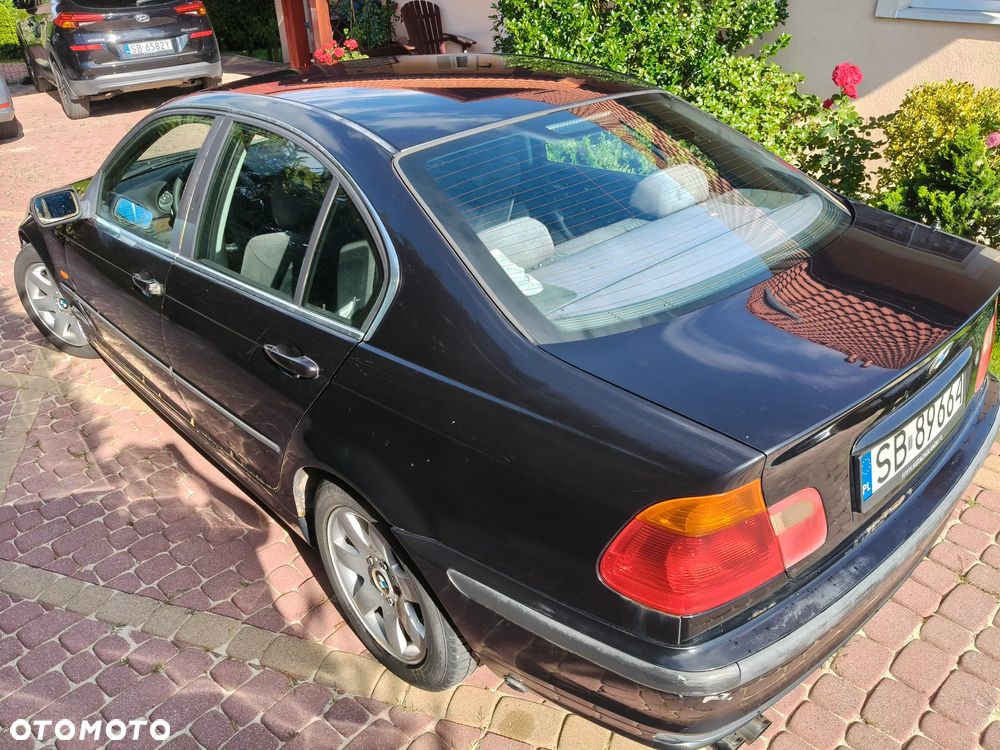 BMW Seria 3 320i - 3