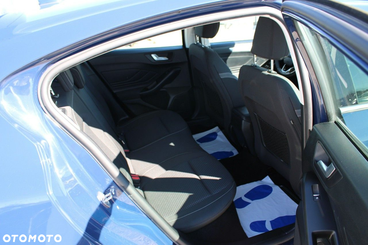 Ford Focus - 30