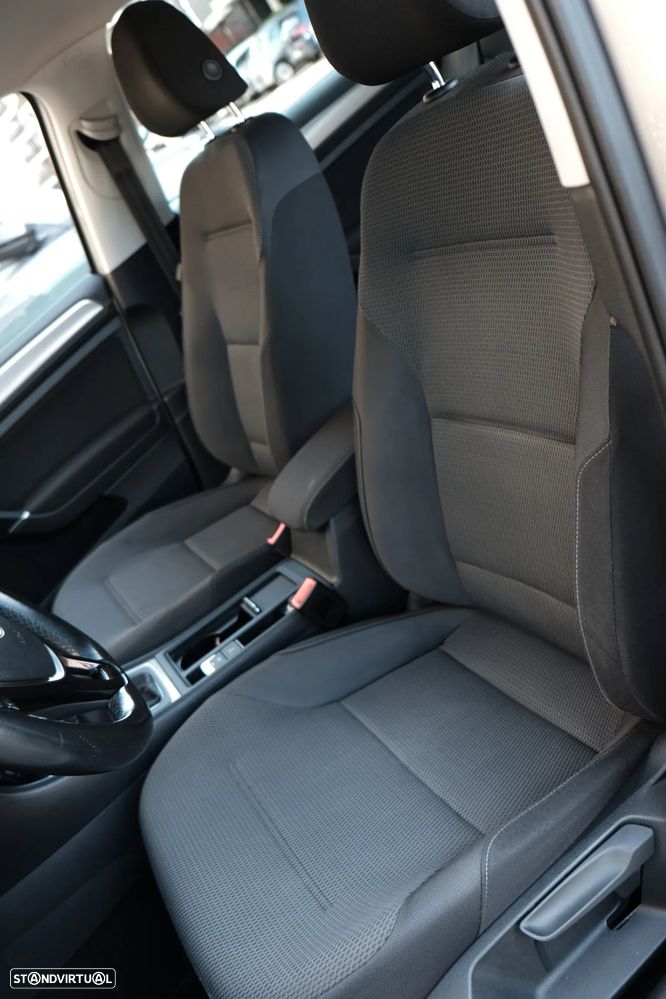 VW Golf Variant 1.6 TDi BlueMotion Confortline - 12