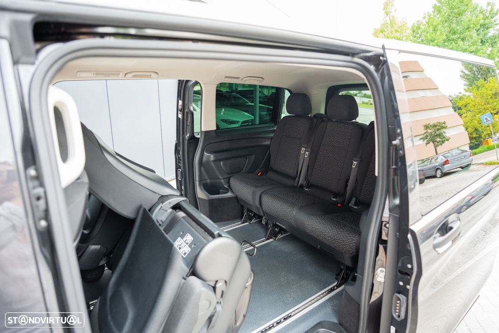 Mercedes-Benz Vito Misto Extra-Longa Aut. PRO - 25