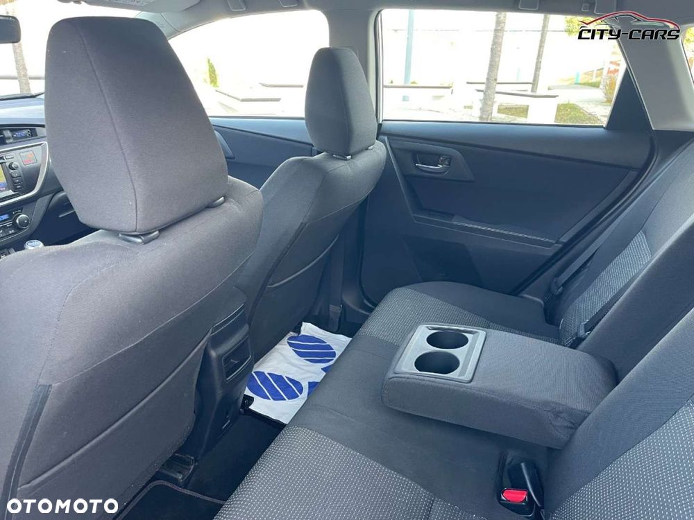 Toyota Auris - 26