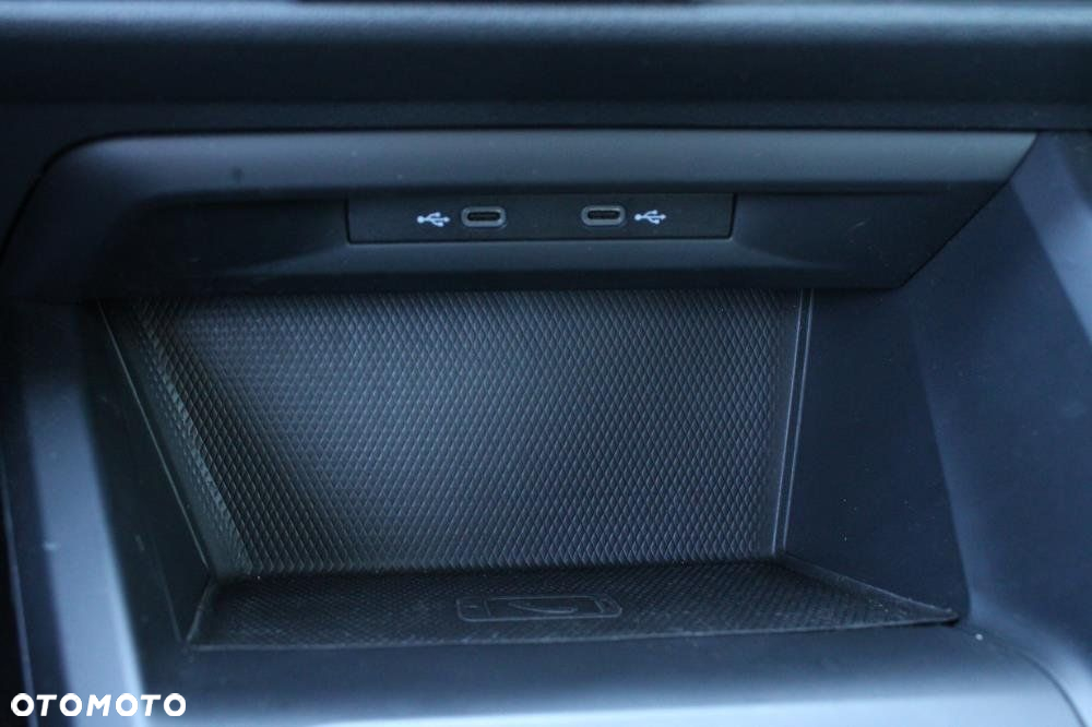 Volkswagen Golf - 20