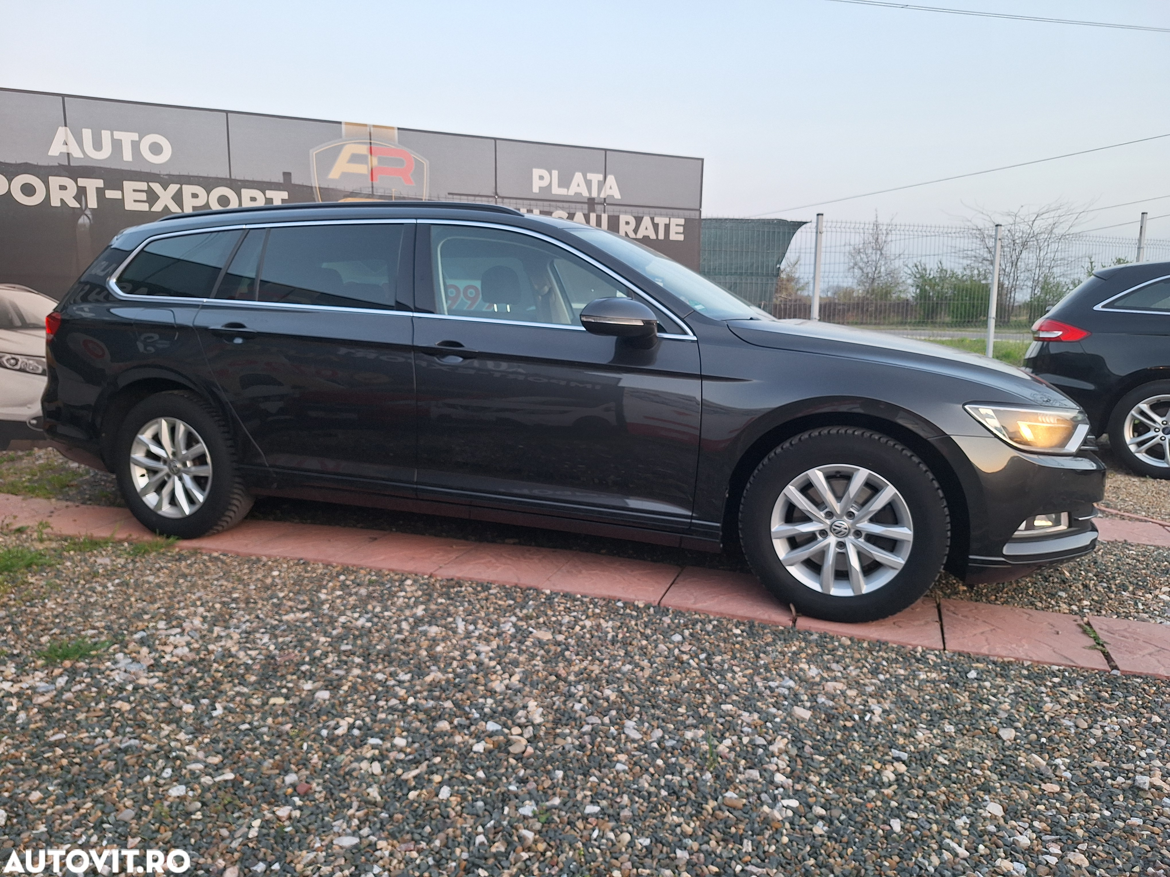 Volkswagen Passat 2.0 TDI (BlueMotion Technology) Comfortline - 13