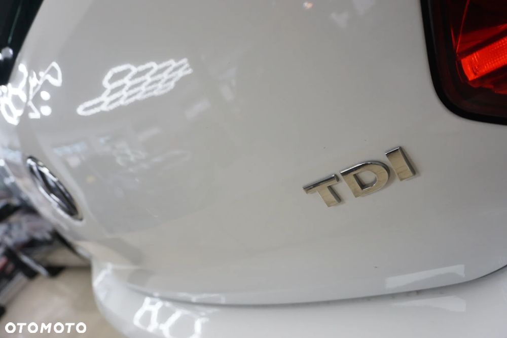 Volkswagen Polo 1.6 TDI Comfortline - 17