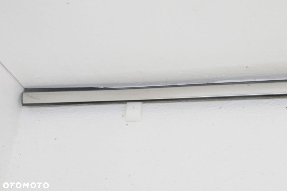 Listwa drzwi prawy przód Opel Antara - 3