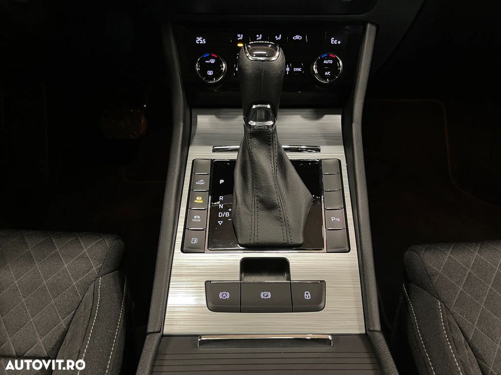 Skoda Superb 1.4 TSI iV DSG Style - 25