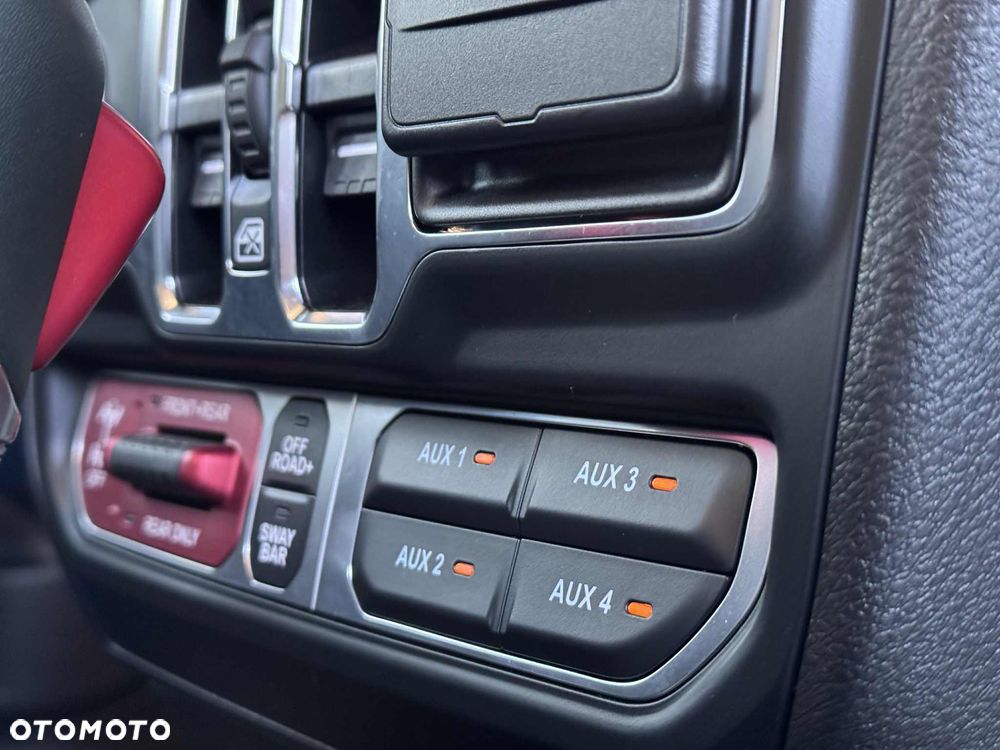 Jeep Wrangler Unlimited GME 2.0 Turbo Rubicon - 34
