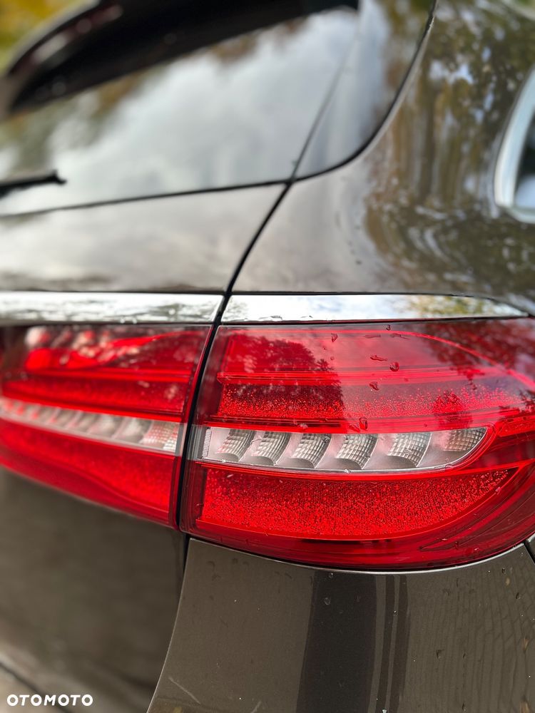 Mercedes-Benz Klasa E 220 d 9G-TRONIC - 6