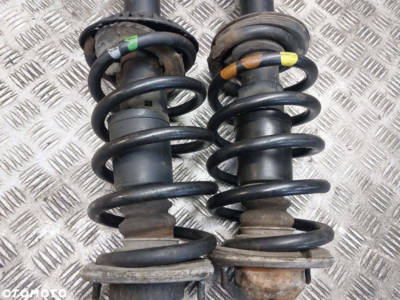 AMORTYZATOR + SPRĘŻYNA LEWY + PRAWY PRZÓD VOLKSWAGEN PASSAT B5 1.9 TDI - 3