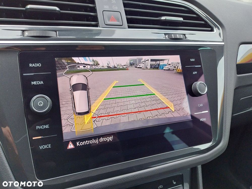 Volkswagen Tiguan 2.0 TSI 4Mot Elegance DSG - 27