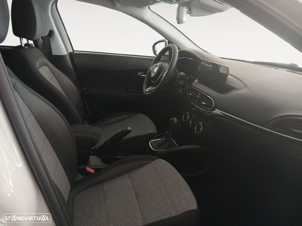 Fiat Tipo Station Wagon Cross 1.5 GSE T4 Cross DCT - 15