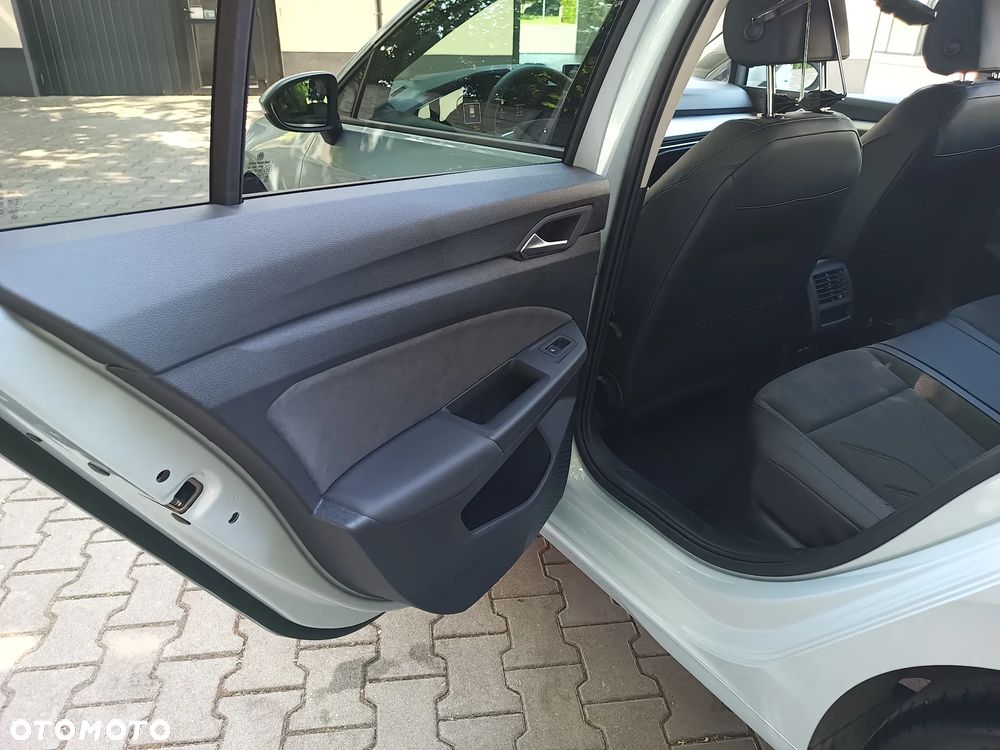 Volkswagen Golf - 18