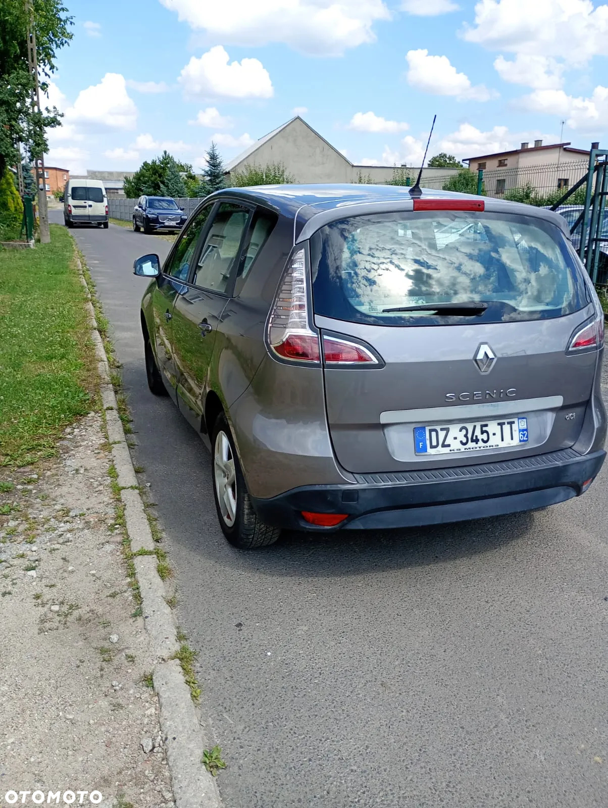 Renault Scenic 1.5 dCi Life - 4