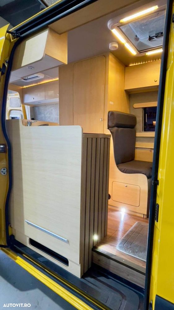 Mercedes-Benz Sprinter - 4