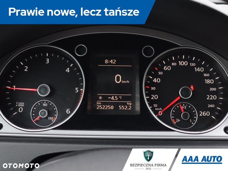 Volkswagen Passat Variant - 13