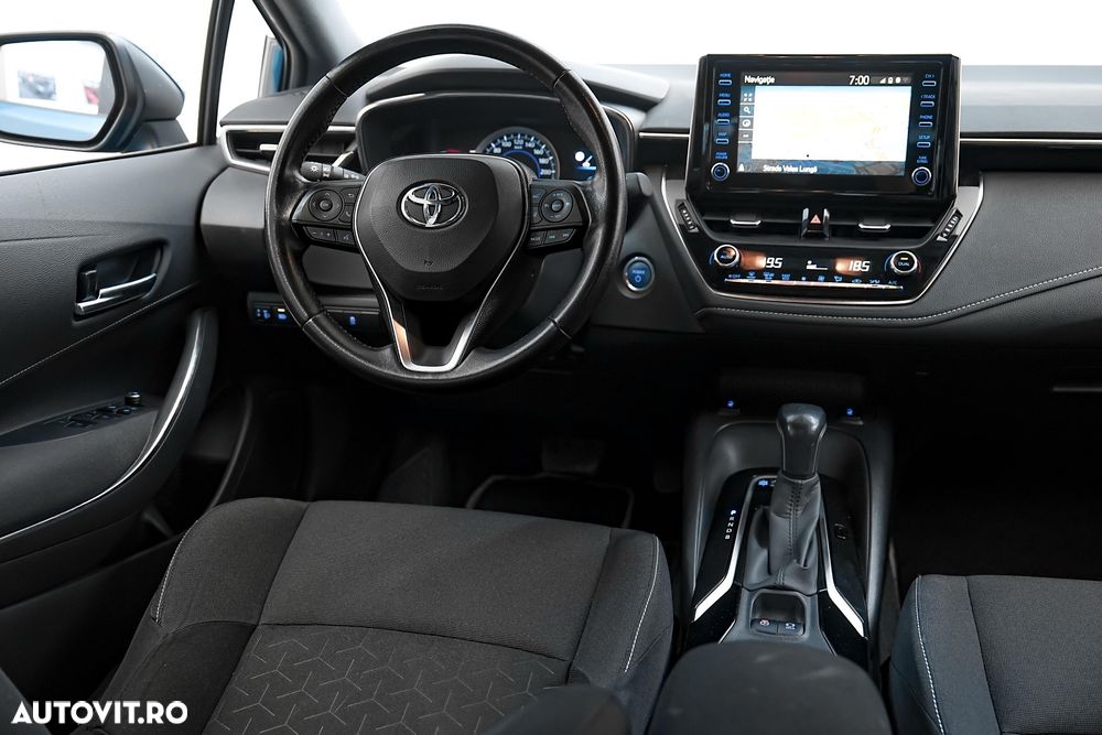 Toyota Corolla - 11