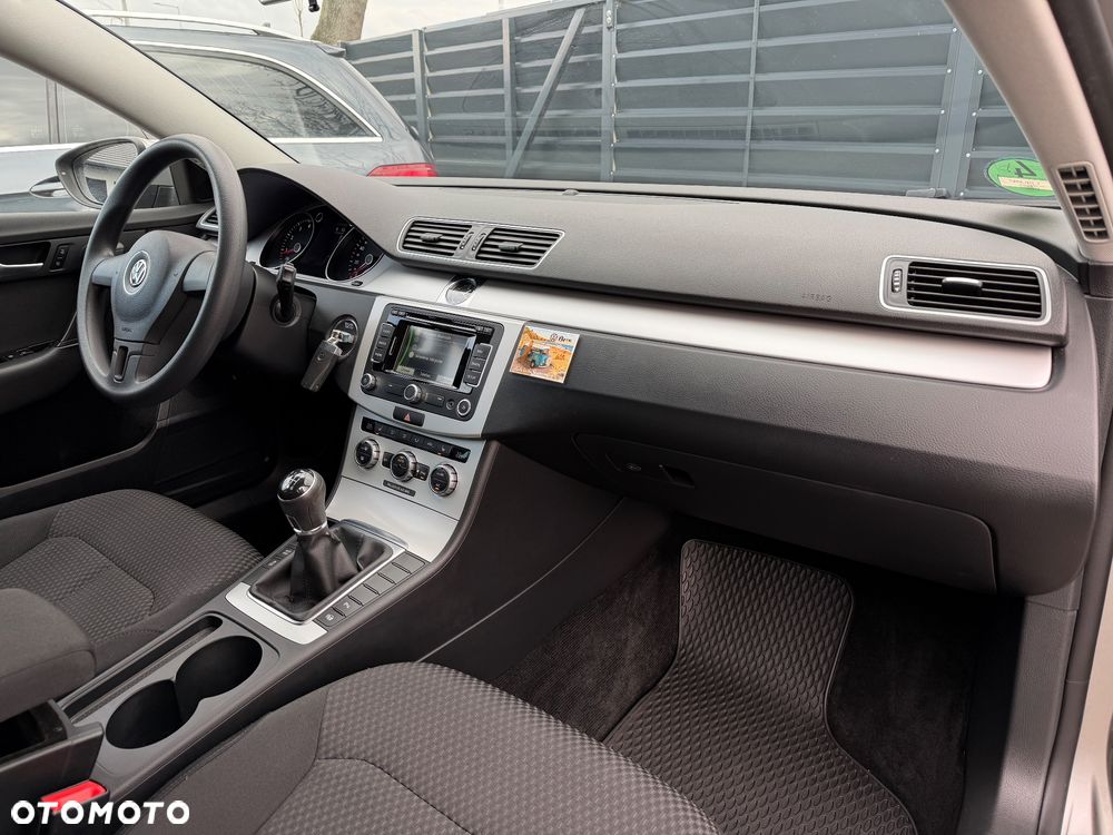 Volkswagen Passat 1.4 TSI BMT Comfortline - 25