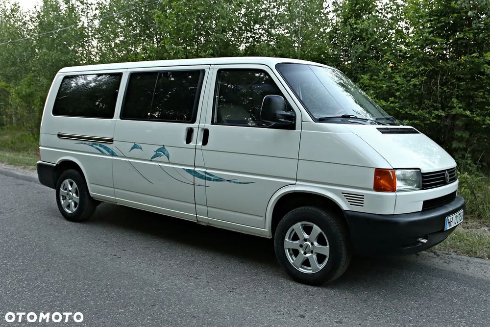 Volkswagen Multivan - 21
