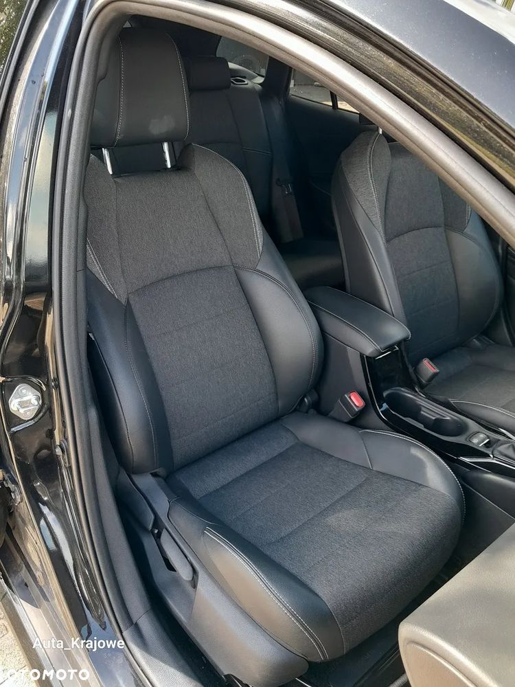 Toyota Corolla 1.8 Hybrid GPF Executive - 32