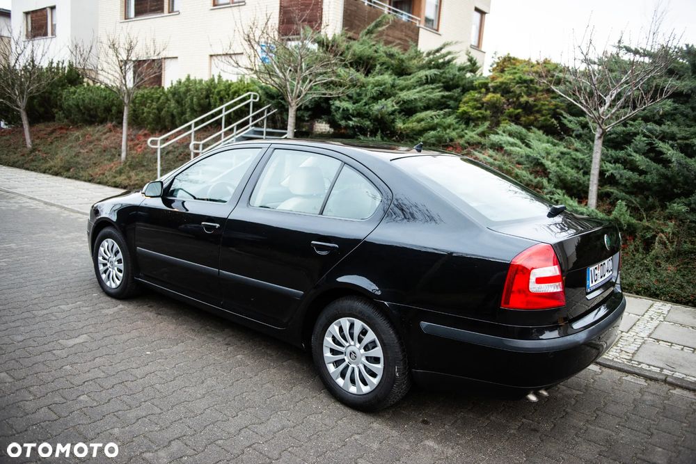 Skoda Octavia 1.9 TDI DSG Elegance - 4