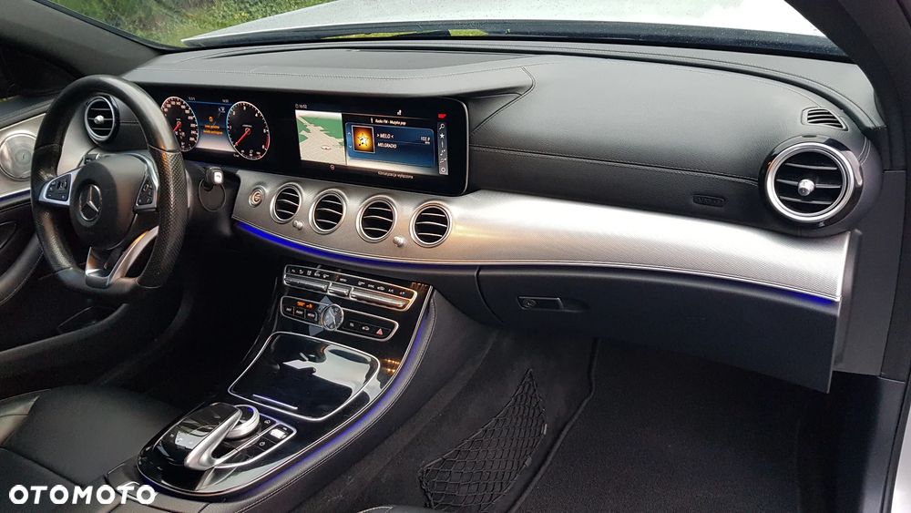 Mercedes-Benz Klasa E 220 d AMG - 31