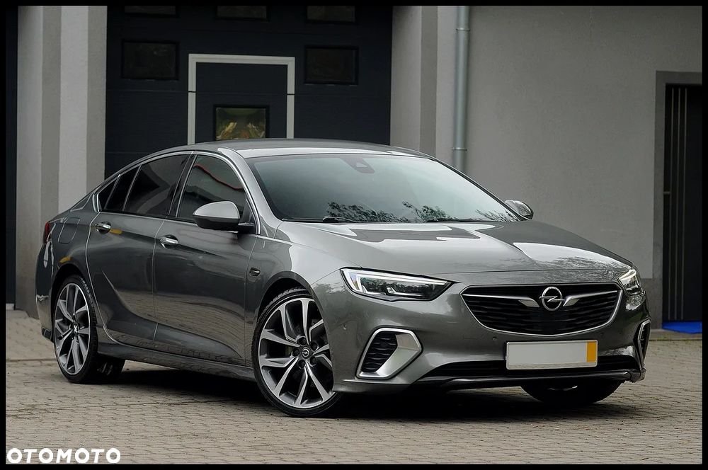 Opel Insignia 2.0 BiTurbo 4x4 GSI - 3