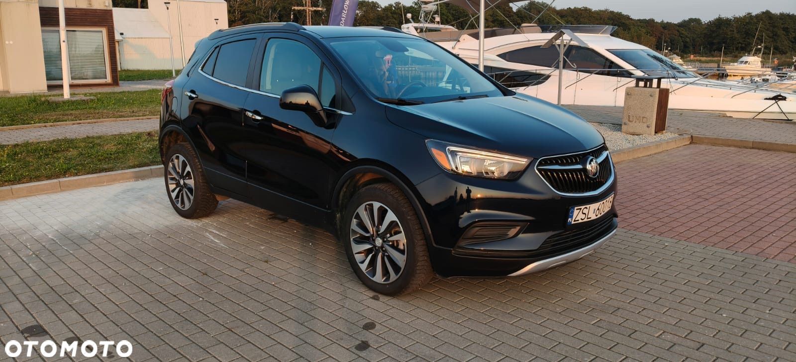 Buick Encore - 1