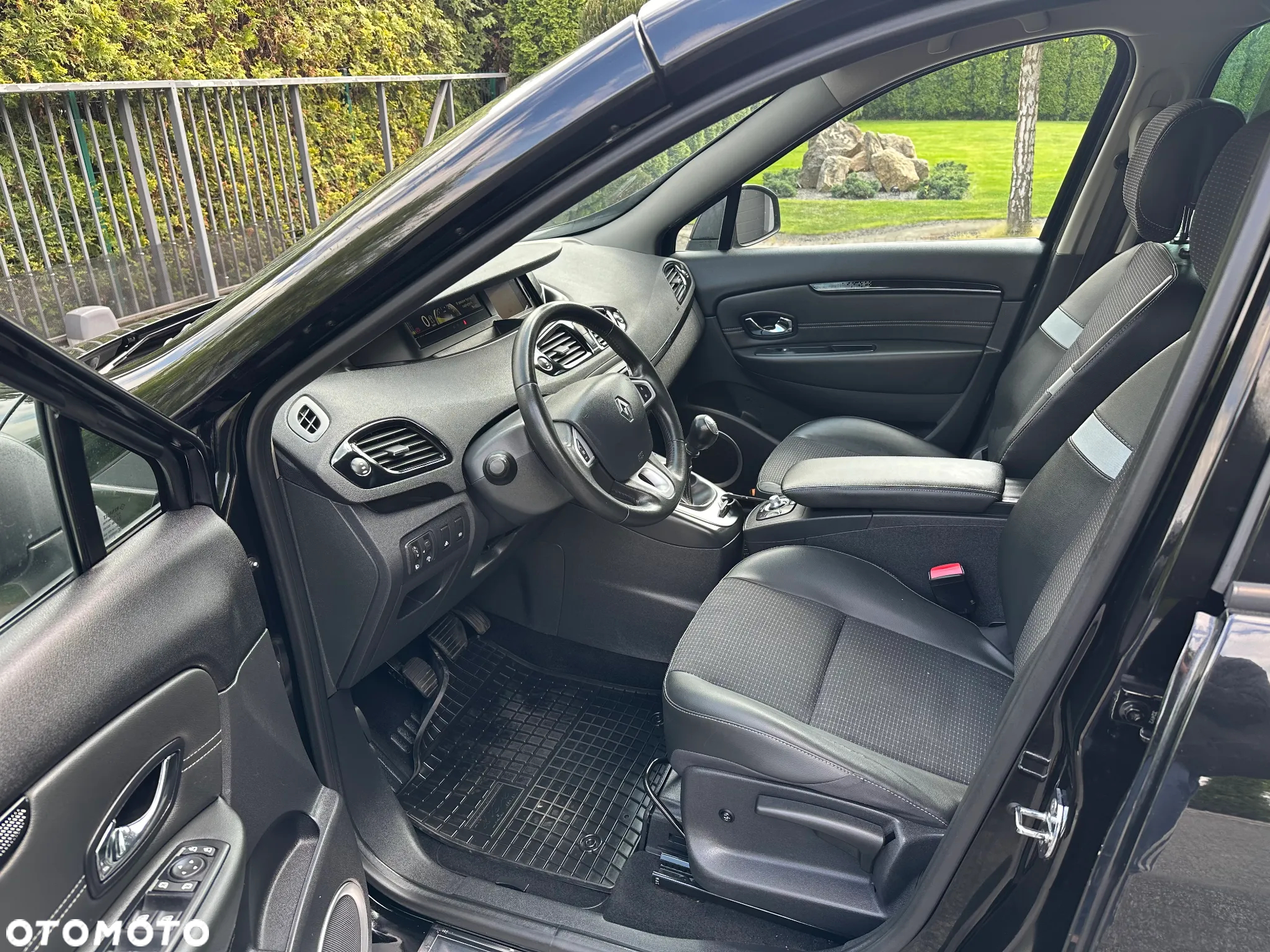 Renault Grand Scenic - 5
