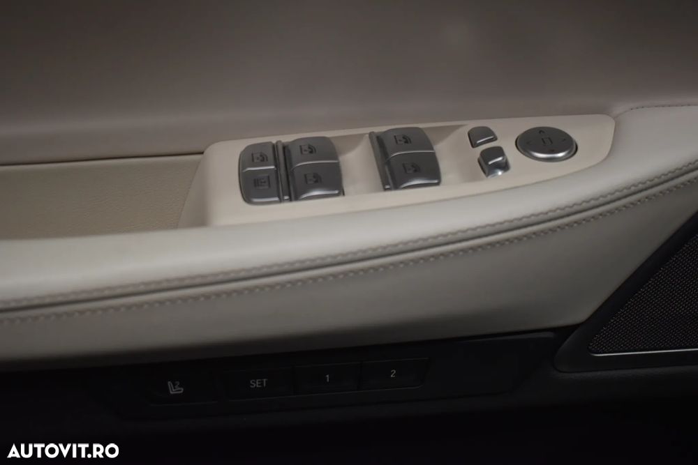 BMW Seria 7 740Ld xDrive MHEV - 37