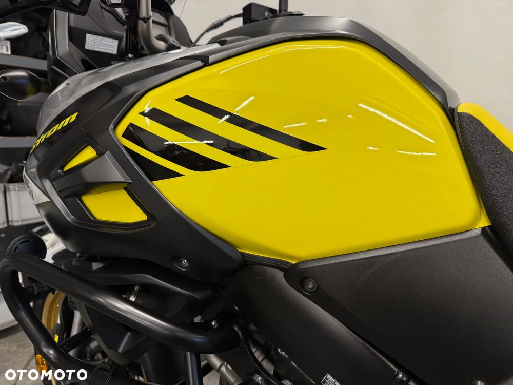 Suzuki V-STROM - 15