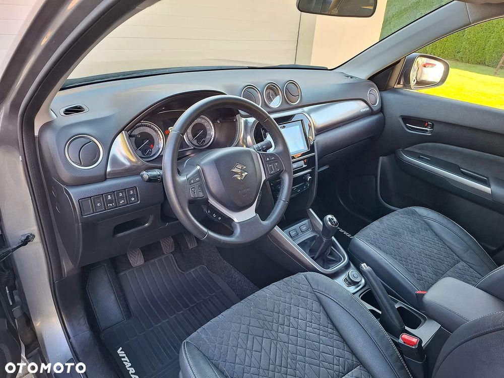 Suzuki Vitara 1.0 Boosterjet Premium 4WD - 10