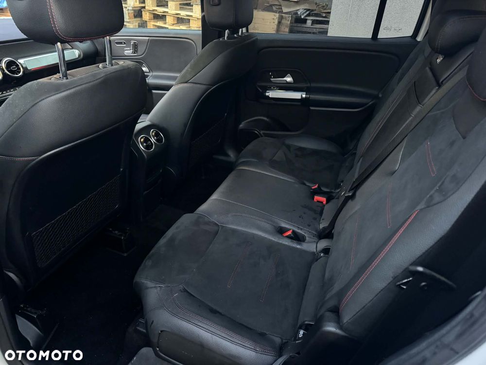 Mercedes-Benz GLB 250 4-Matic 8G-DCT - 10