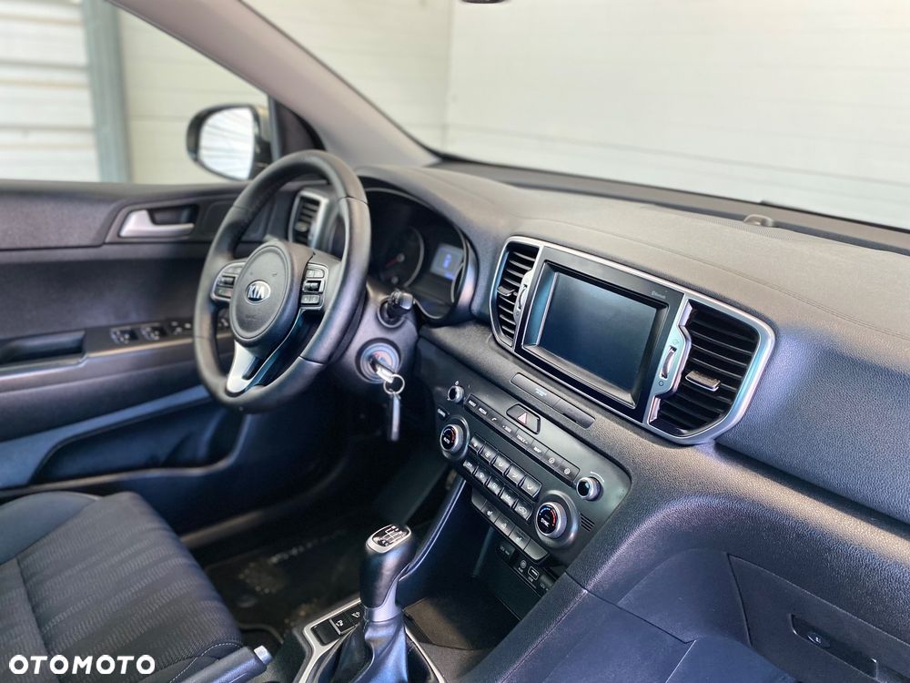 Kia Sportage 1.6 GDI 2WD DREAM-TEAM EDITION - 12