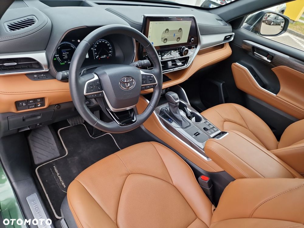Toyota Highlander - 13
