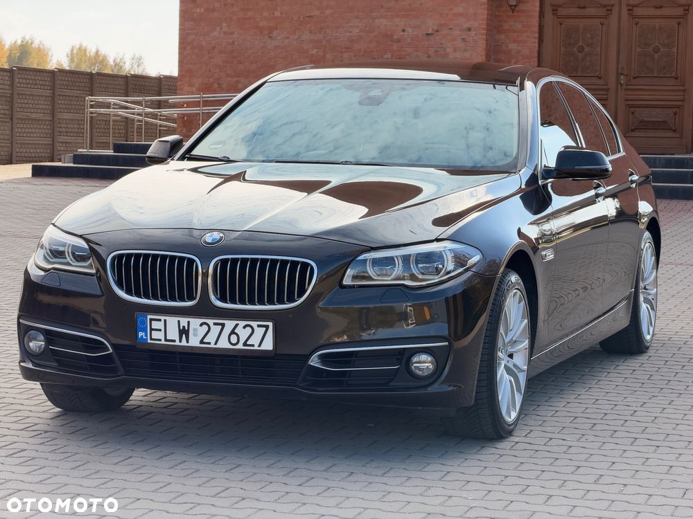 BMW Seria 5 530d xDrive Luxury Line - 1