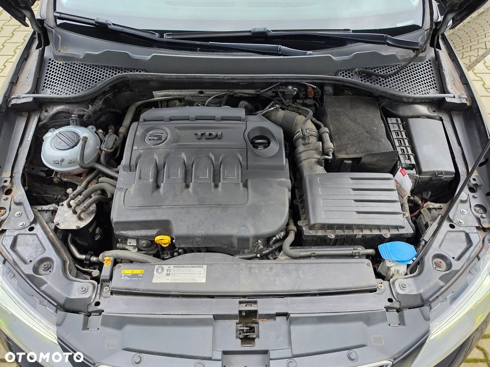 Seat Leon 2.0 TDI DPF Start&Stop DSG FR - 32