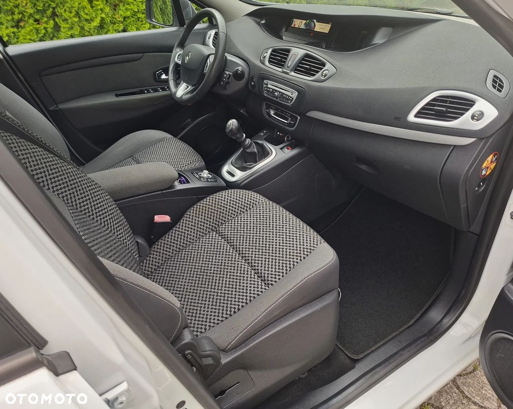 Renault Scenic 1.6 16V 110 TomTom Edition - 9