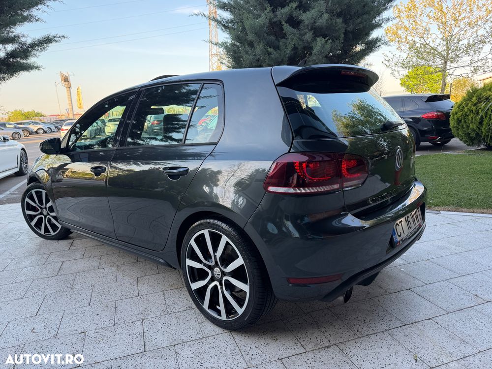 Volkswagen Golf 2.0 GTI DSG - 5
