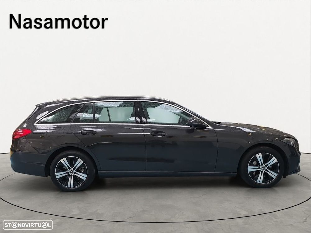 Mercedes-Benz C 300 — fotografia 4