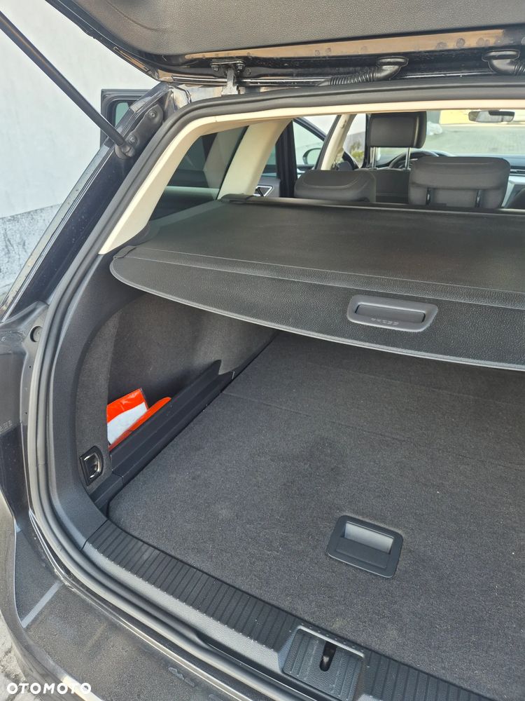 Volkswagen Passat Variant - 27
