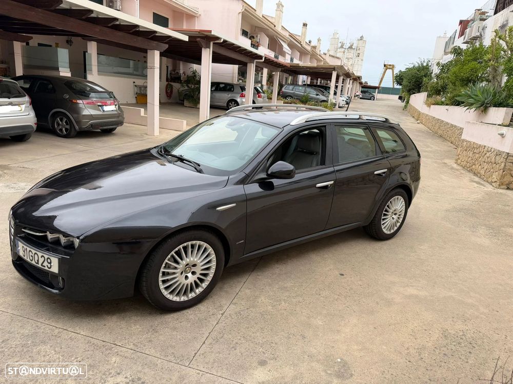 Alfa Romeo 159 Sportwagon 1.9 JTDm 16V Elegante - 5