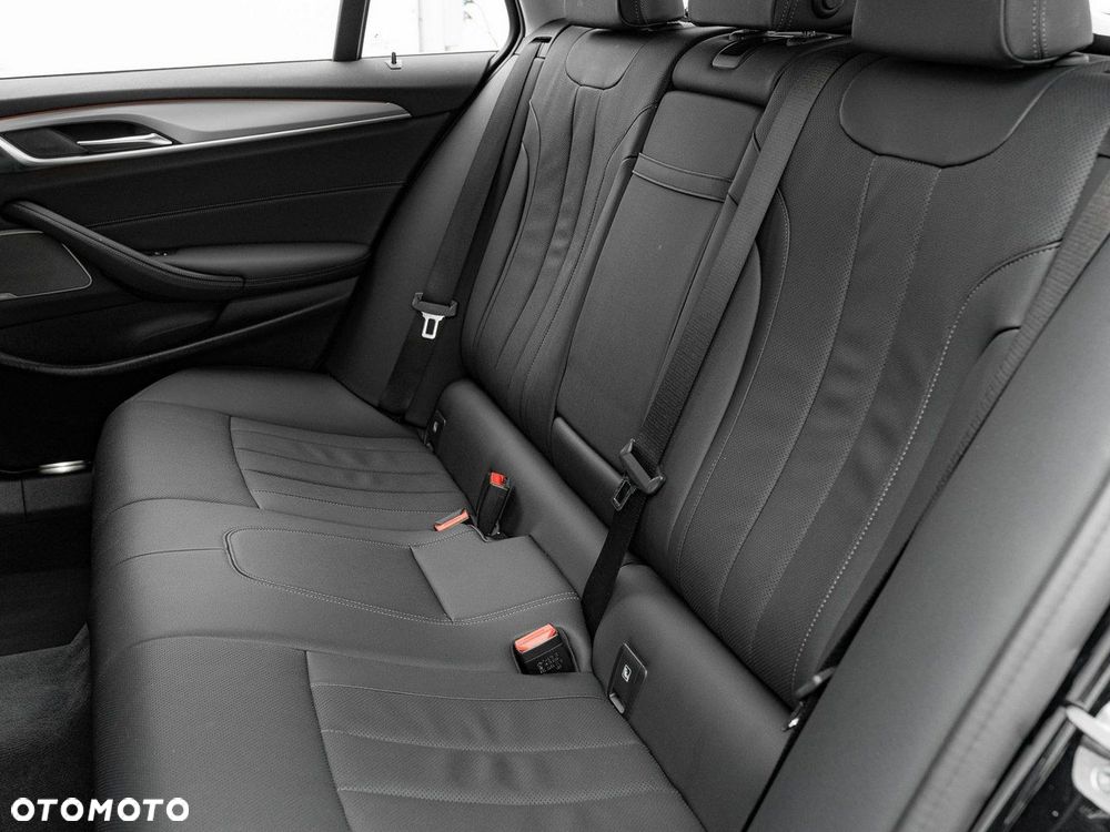 BMW Seria 5 - 26