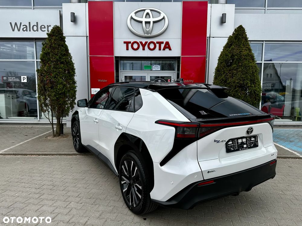 Toyota bZ4X 73.1kWh 4x4 Executive - 5